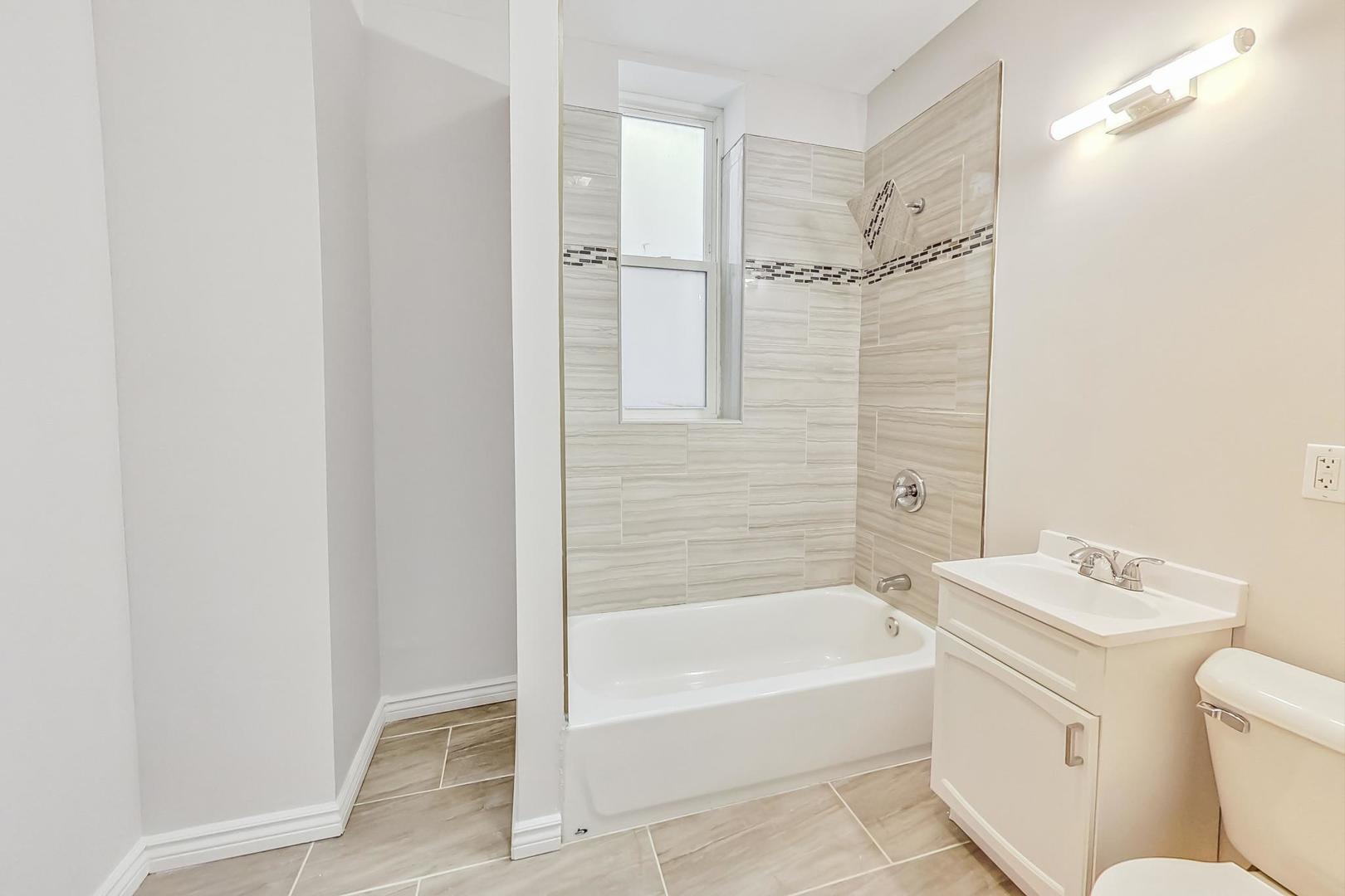 5722 South Racine Avenue Chicago, IL 60636 - Photo 16 of 33 Gallery Image 16