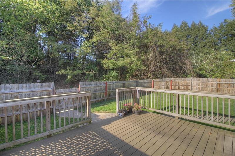 654 Meadow Lane Rochester, PA 15074 - Photo 9 of 25