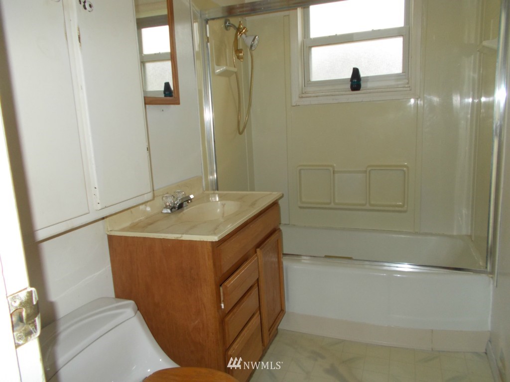 408 Columbia Road Winlock, WA 98596 - Photo 6 of 10