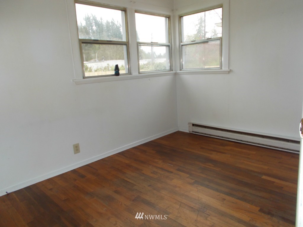 408 Columbia Road Winlock, WA 98596 - Photo 7 of 10