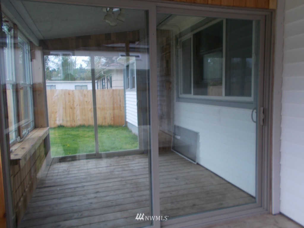 408 Columbia Road Winlock, WA 98596 - Photo 9 of 10