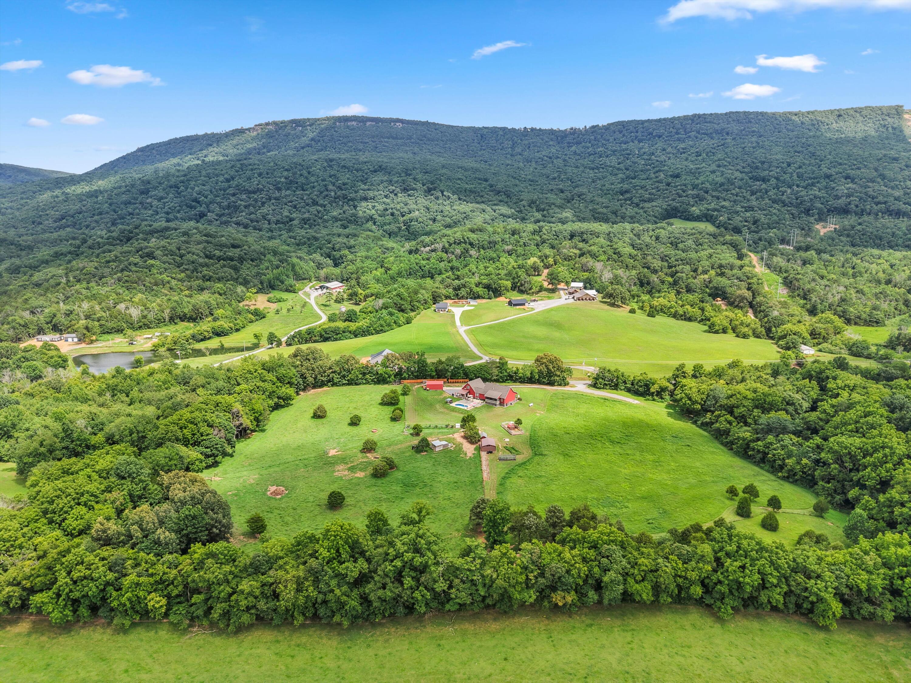 11869 East Valley Road Dunlap, TN 37327 - Photo 58 of 66 62-DJI_20250718154119_0108_D