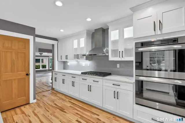 $459,900 | 120 Whitney Street, Hartford, CT 06105