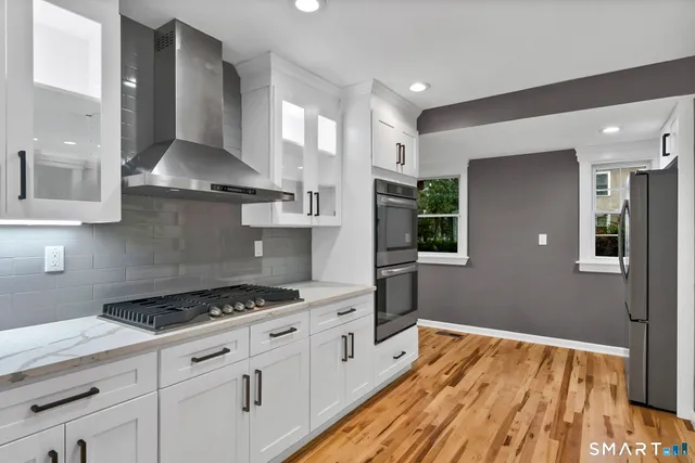 $459,900 | 120 Whitney Street, Hartford, CT 06105