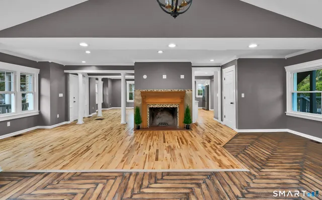 $459,900 | 120 Whitney Street, Hartford, CT 06105