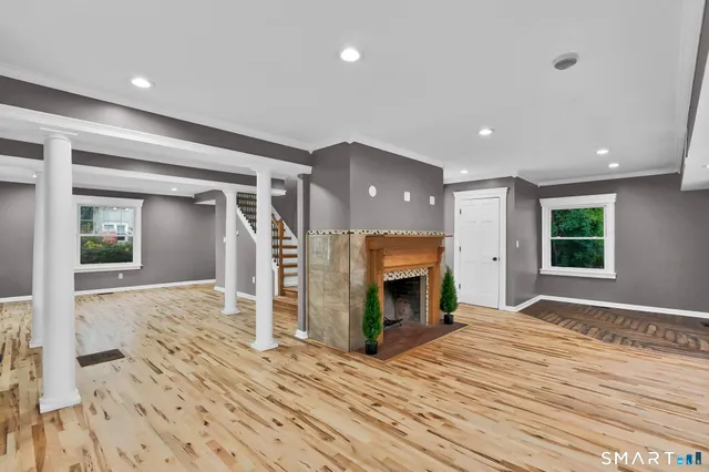 $459,900 | 120 Whitney Street, Hartford, CT 06105