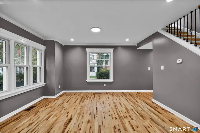 $459,900 | 120 Whitney Street, Hartford, CT 06105