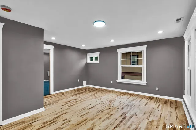 $459,900 | 120 Whitney Street, Hartford, CT 06105