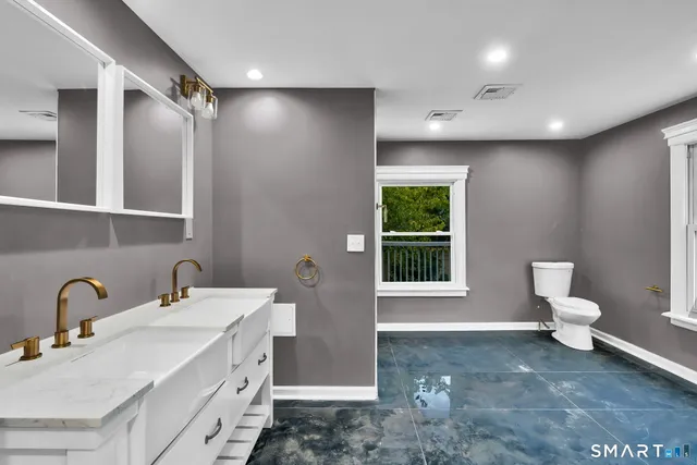 $459,900 | 120 Whitney Street, Hartford, CT 06105