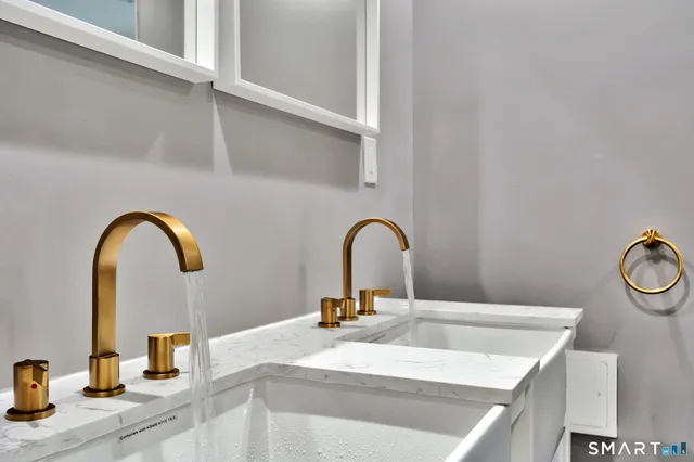 $459,900 | 120 Whitney Street, Hartford, CT 06105