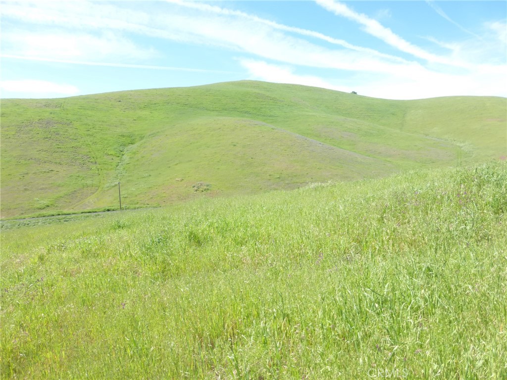 0 Douglas Road San Miguel, CA 93451 - Photo 17 of 42 a view of an ocean