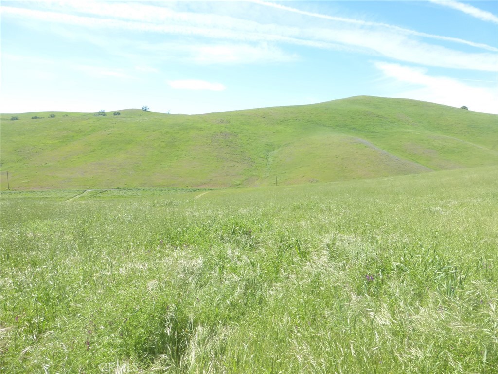0 Douglas Road San Miguel, CA 93451 - Photo 4 of 42 a view of an ocean
