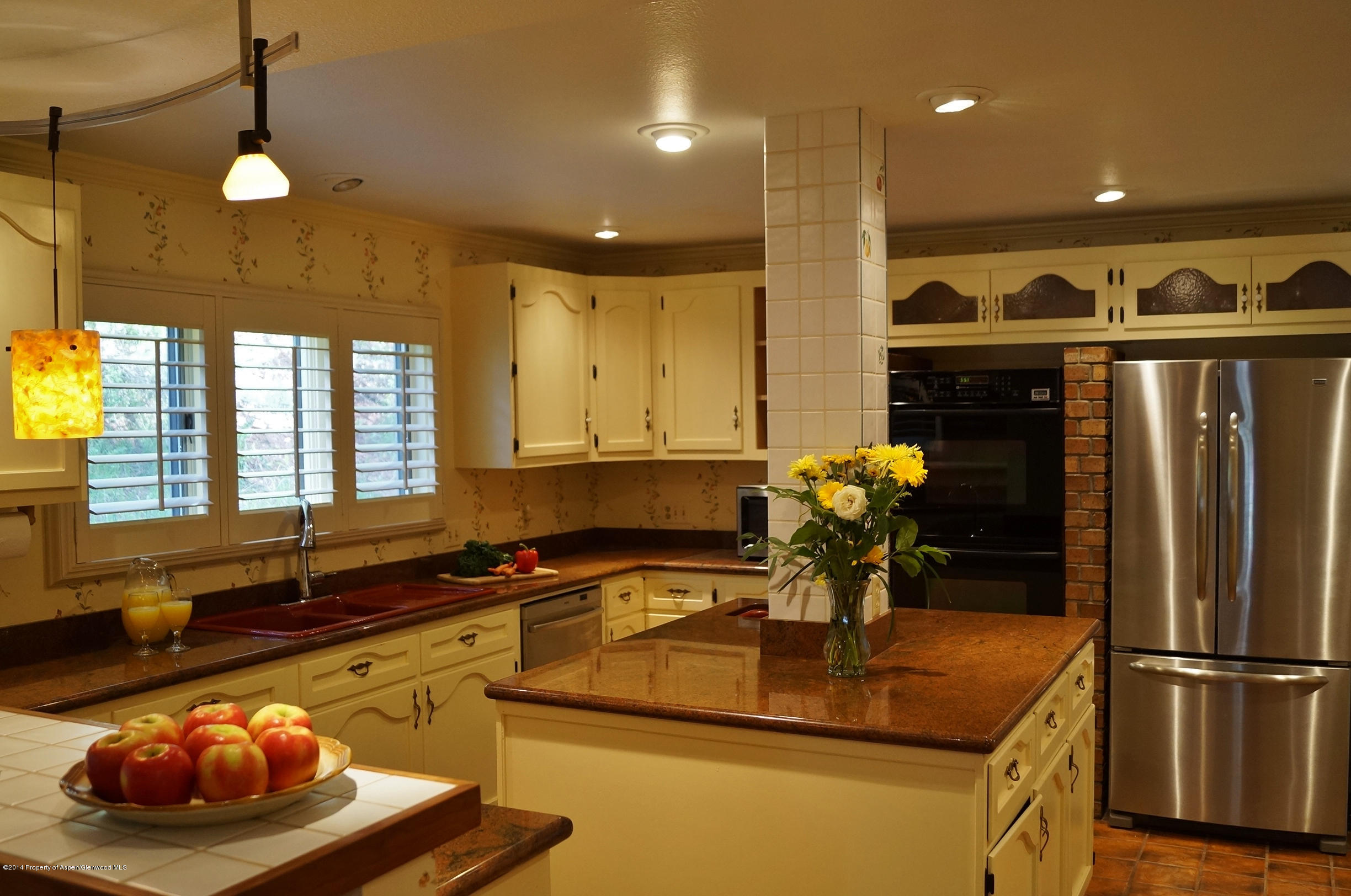582 Big Hat Road Basalt, CO 81621 - Photo 3 of 32 Kitchen