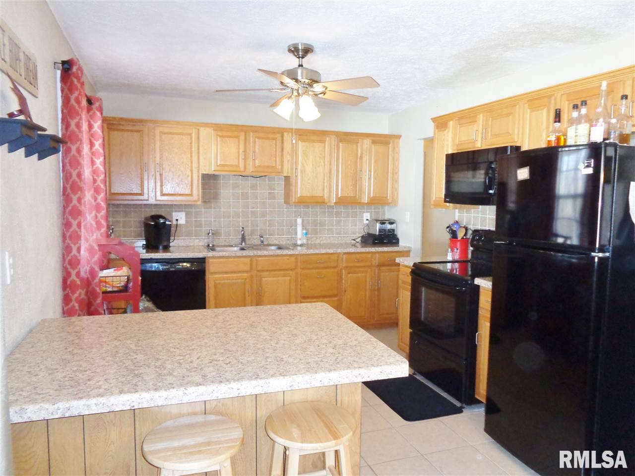 5000 North Ronald Road Peoria, IL 61614 - Photo 13 of 22 Gallery Image 13