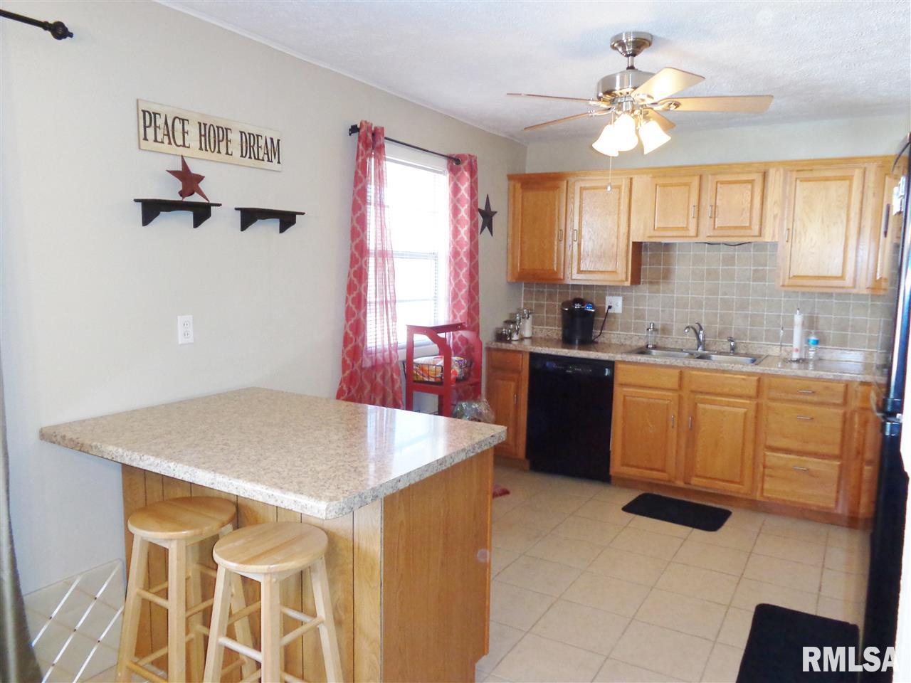 5000 North Ronald Road Peoria, IL 61614 - Photo 14 of 22 Gallery Image 14