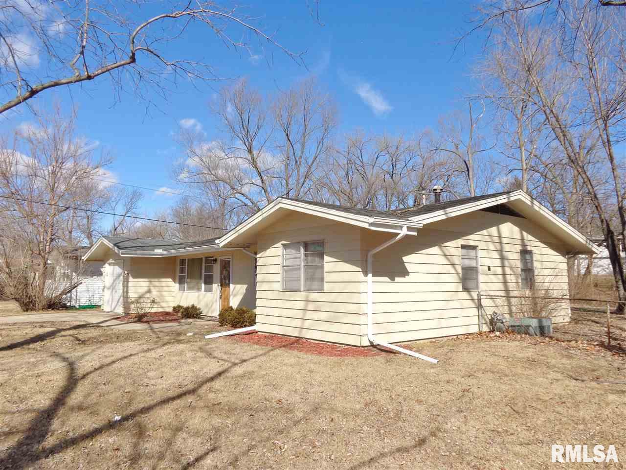 5000 North Ronald Road Peoria, IL 61614 - Photo 5 of 22 Gallery Image 5