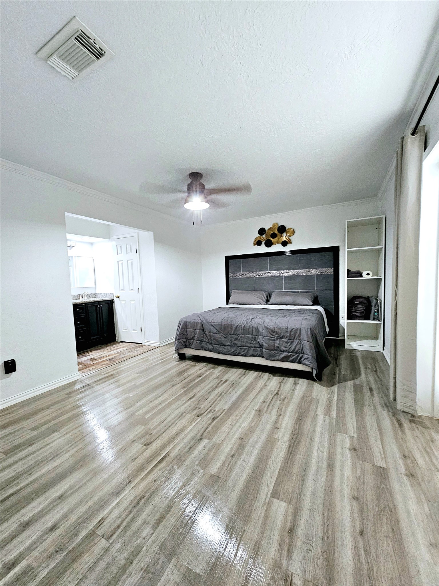 16211 Townes Road Friendswood, TX 77546 - Photo 14 of 31 Master Bedroom