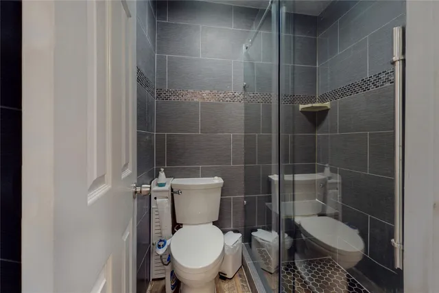 $2,300 | 16211 Townes Road, Friendswood, TX 77546