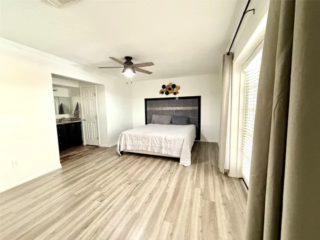 $2,300 | 16211 Townes Road, Friendswood, TX 77546