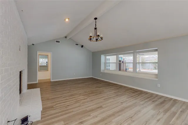 $2,300 | 16211 Townes Road, Friendswood, TX 77546