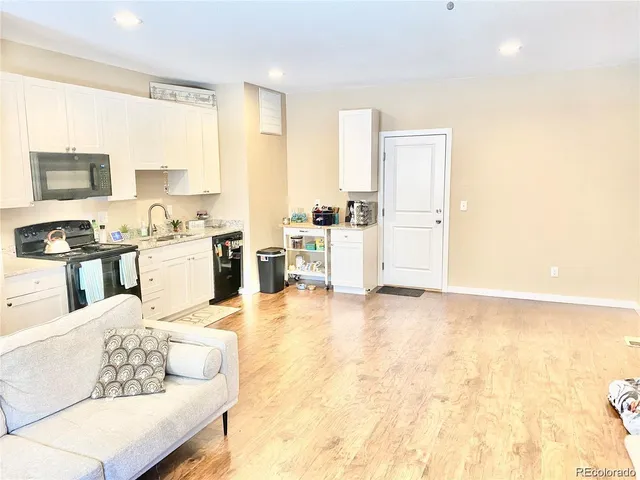 $1,850 | 283 South 4th Avenue, Deer Trail, CO 80105