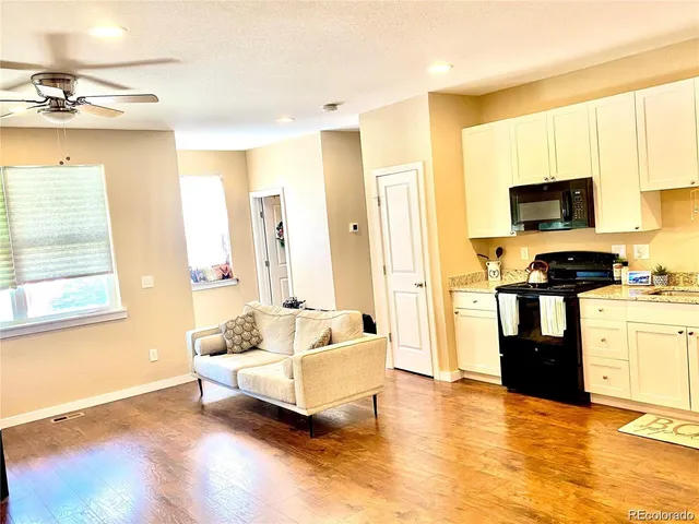 $1,850 | 283 South 4th Avenue, Deer Trail, CO 80105