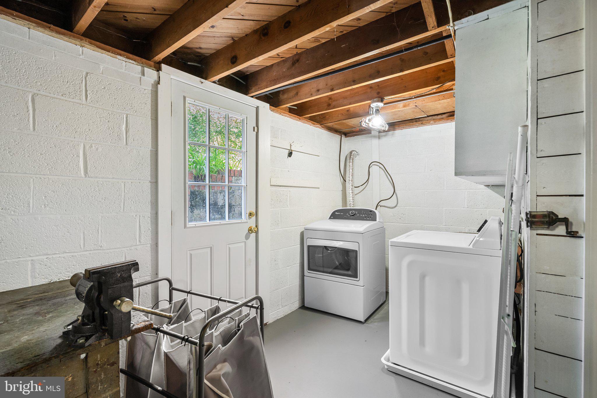 9227 Long Branch Parkway Silver Spring, MD 20901 - Photo 25 of 35