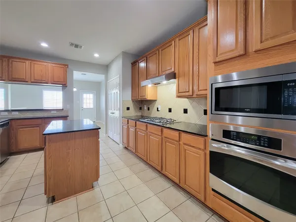 $3,195 | 20710 Mansfield Bay Lane, Richmond, TX 77407