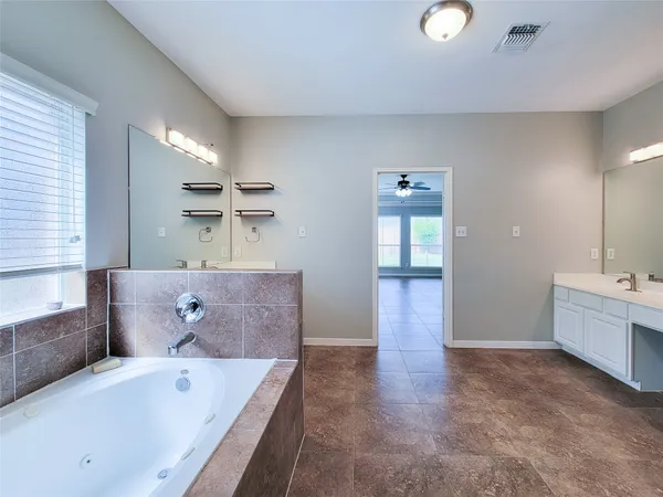$3,195 | 20710 Mansfield Bay Lane, Richmond, TX 77407