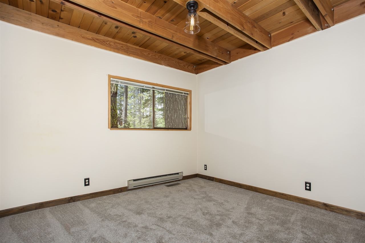 5567 Spruce Road Soda Springs, CA 95728 - Photo 9 of 20 Gallery Image 9