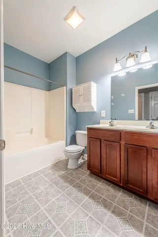 $319,650 | 1000 Ponderosa Place, Jacksonville, NC 28546