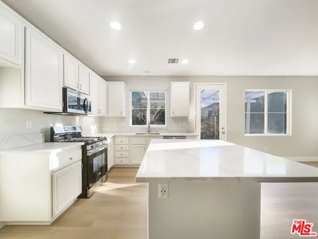 $750,000 | 24130 Tango Drive, Valencia, CA 91354