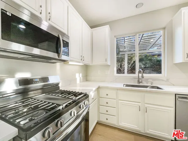 $750,000 | 24130 Tango Drive, Valencia, CA 91354