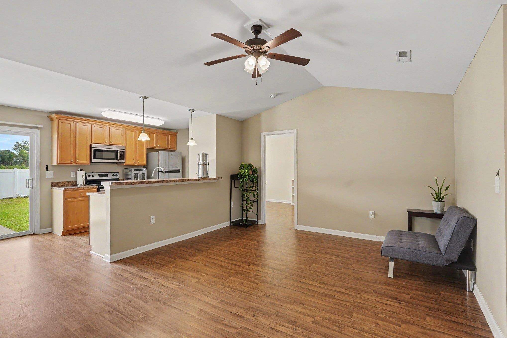 1109 Leatherman Road Conway, SC 29527 - Photo 8 of 30 Gallery Image 8