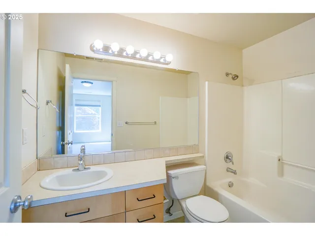 $364,900 | 13912 Northeast 23rd Avenue, Vancouver, WA 98686