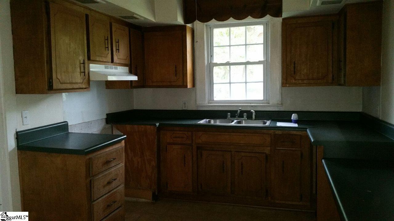 13 West Marion Road Greenville, SC 29617 - Photo 11 of 13 Gallery Image 11