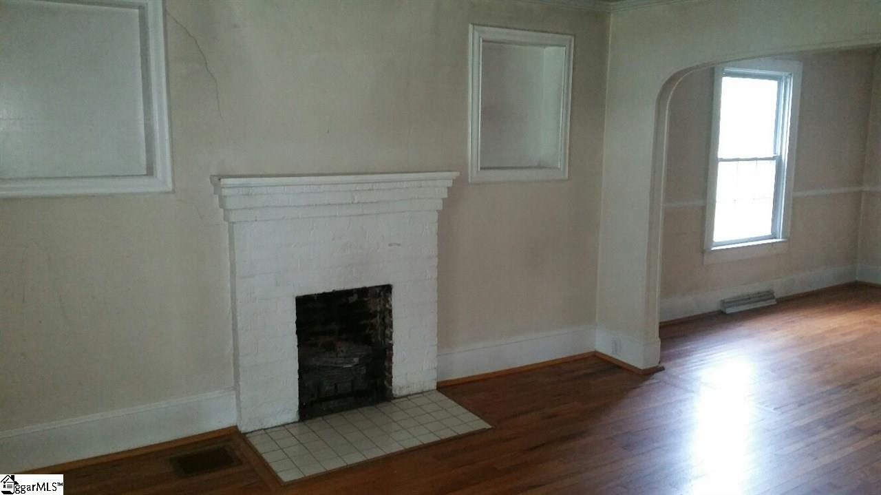13 West Marion Road Greenville, SC 29617 - Photo 4 of 13 Gallery Image 4