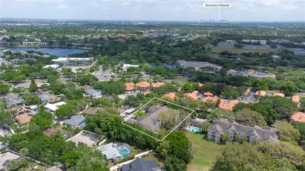 an aerial view of multiple house