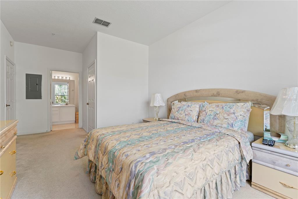 1212 South Hiawassee Road, Unit 525 Orlando, FL 32835 - Photo 8 of 40