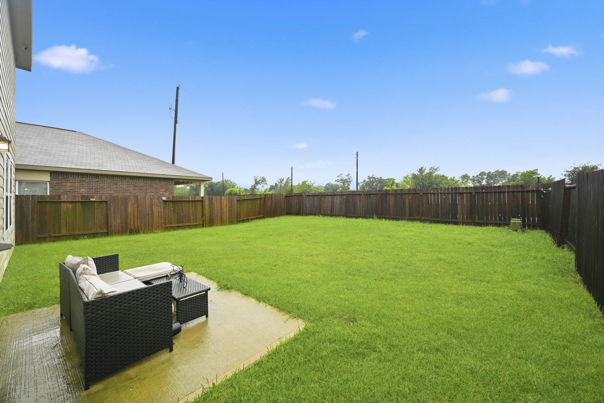 7207 Evitale Way Houston, TX 77049 - Photo 39 of 43 a view of a garden with furniture