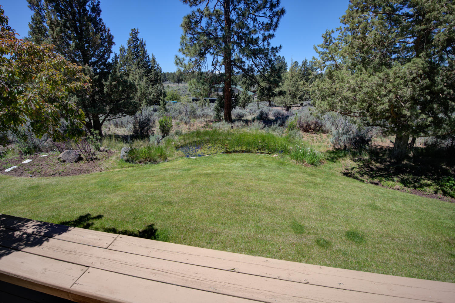 22052 Banff Drive Bend, OR 97702 - Photo 25 of 31 25_rear