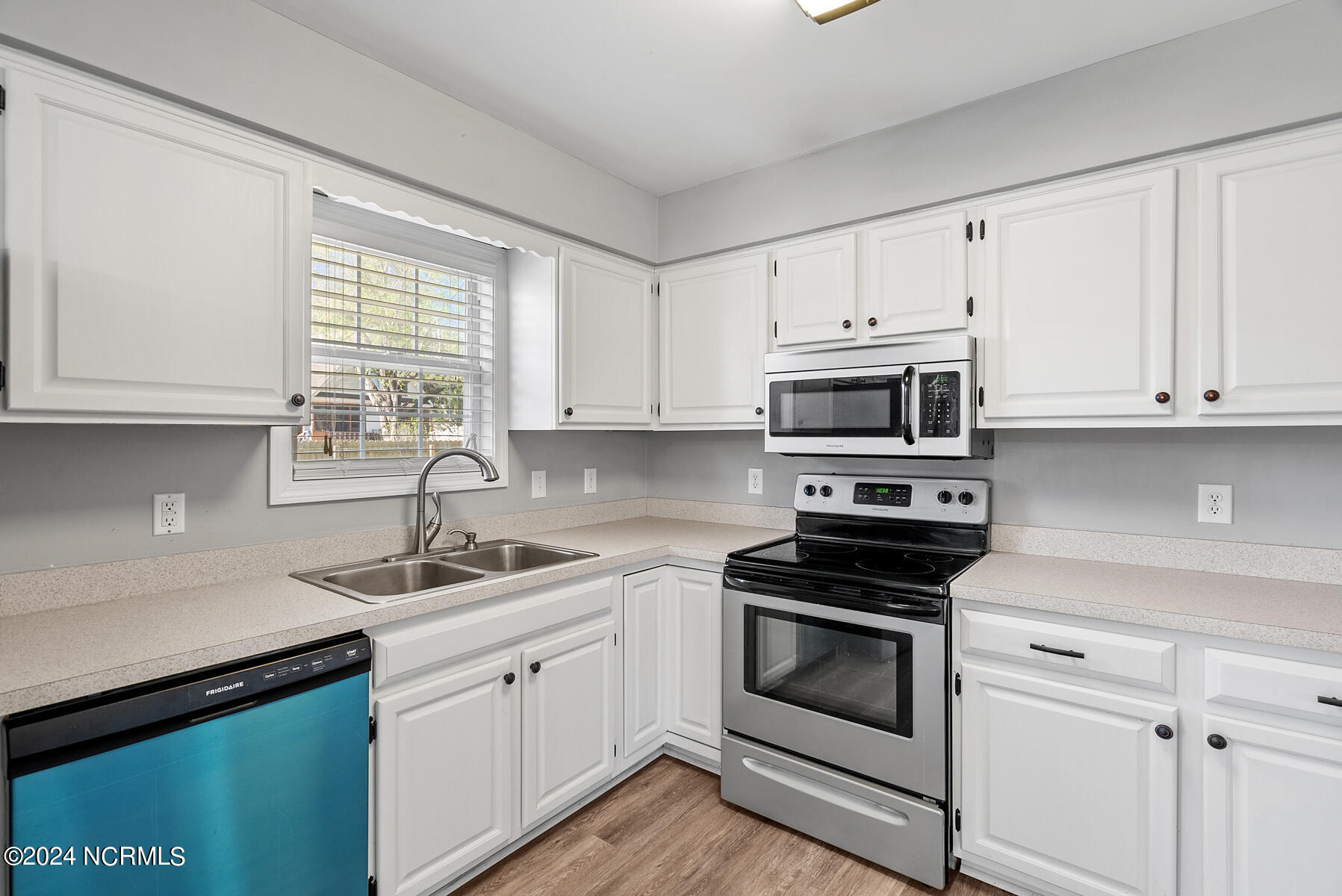 382 Country Club Road Camden, NC 27921 - Photo 15 of 47 Kitchen