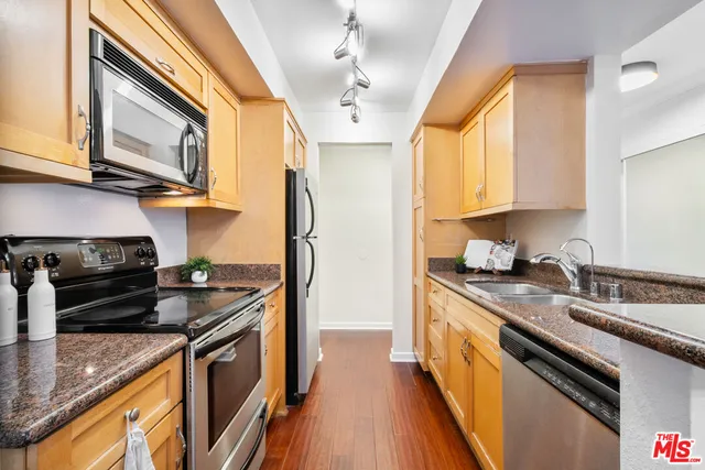 $695,000 | 1745 Camino Palmero Street, Unit 104, Los Angeles, CA 90046