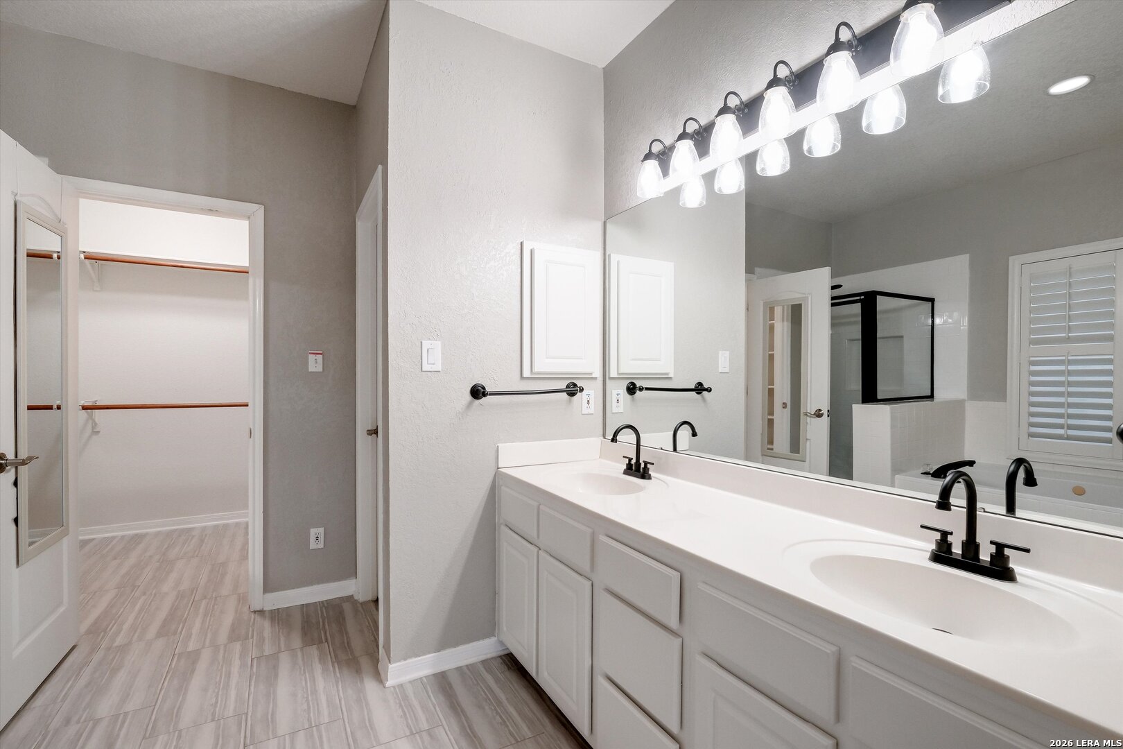 218 Ranch Estates Boulevard New Braunfels, TX 78130 - Photo 20 of 29