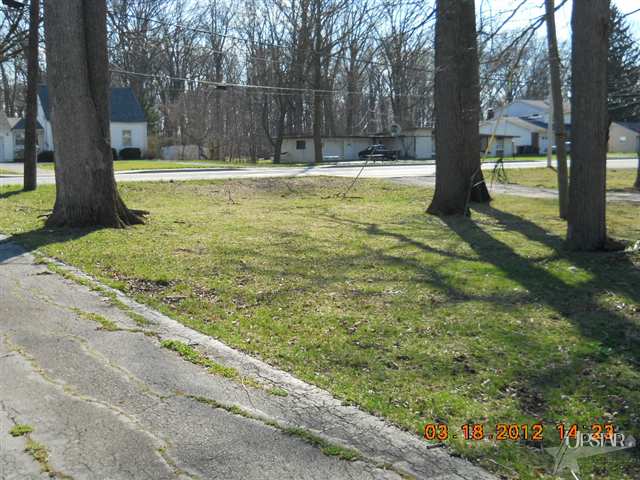 1902 Lower Huntington Road Fort Wayne, IN 46819 - Photo 10 of 11