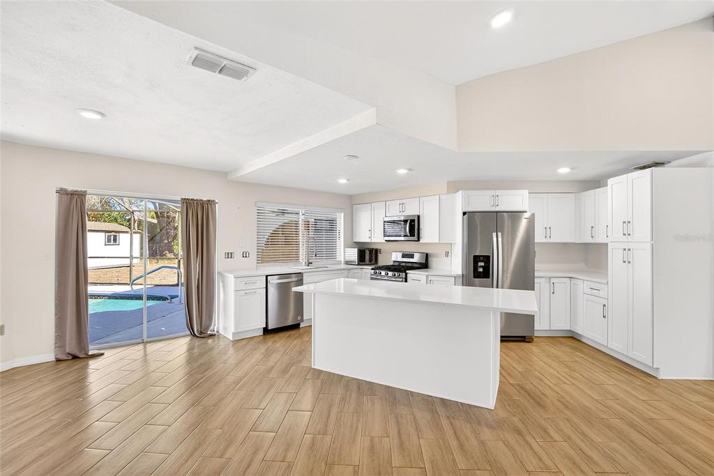 15047 Woodbury Road Brooksville, FL 34604 - Photo 5 of 98