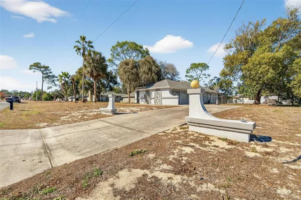 $2,650 | 15047 Woodbury Road, Brooksville, FL 34604