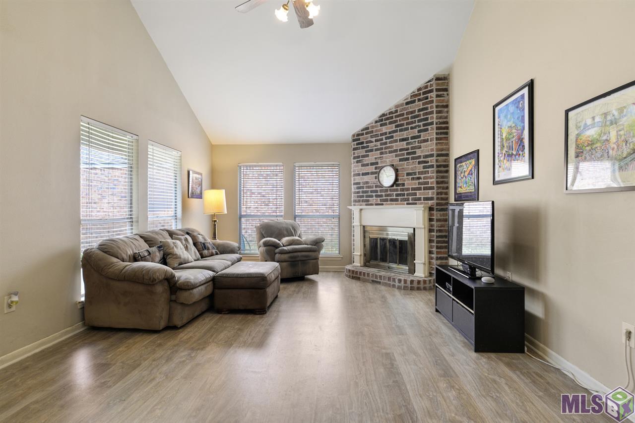 2054 Birch Ridge Avenue Baton Rouge, LA 70816 - Photo 4 of 14
