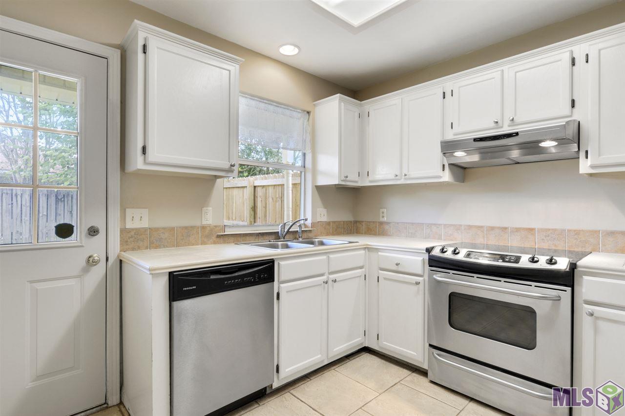 2054 Birch Ridge Avenue Baton Rouge, LA 70816 - Photo 8 of 14