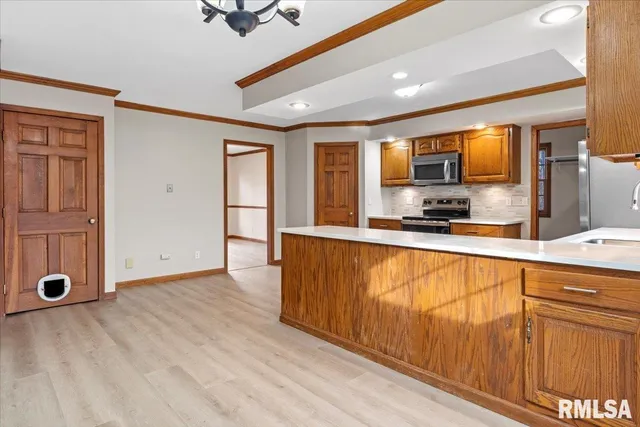 $364,900 | 3920 West Bluffs Road, Springfield, IL 62711